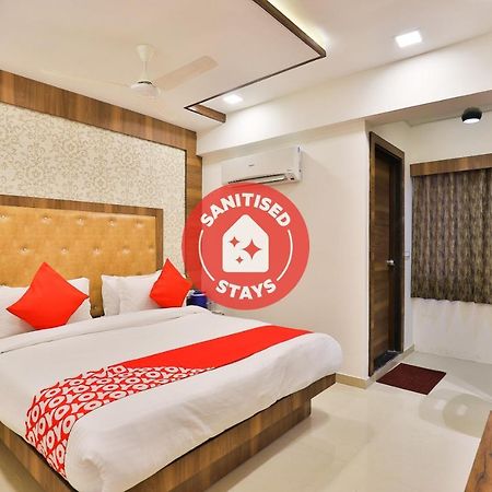 Oyo 24950 Hotel Shree Balaji Residency Ahmedabad Exterior photo