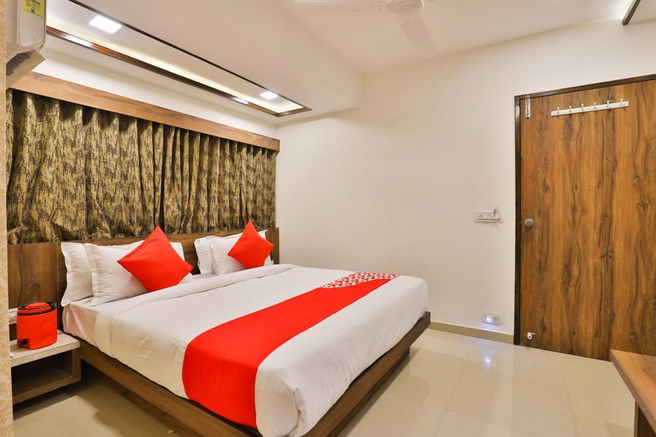 Oyo 24950 Hotel Shree Balaji Residency Ahmedabad Exterior photo
