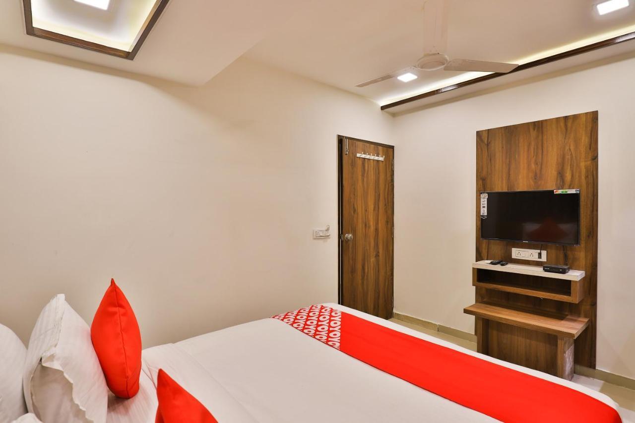Oyo 24950 Hotel Shree Balaji Residency Ahmedabad Exterior photo