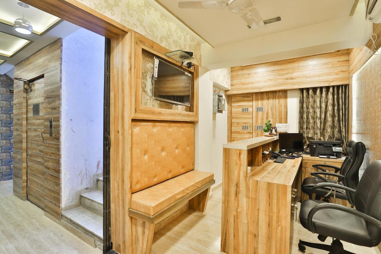 Oyo 24950 Hotel Shree Balaji Residency Ahmedabad Exterior photo