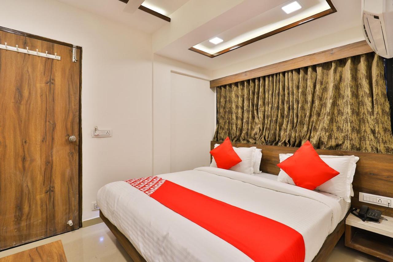 Oyo 24950 Hotel Shree Balaji Residency Ahmedabad Exterior photo